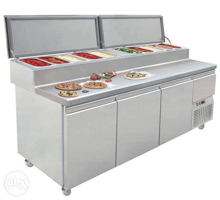Chiller with salad bar 1