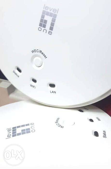 WiFi Router (Level One Ceiling Wireless Access Point, POE) 1