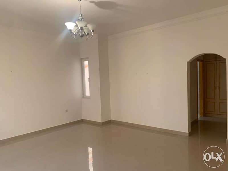 highly recommended 5+1 Bhk in al muna behind the dolphin complex 3