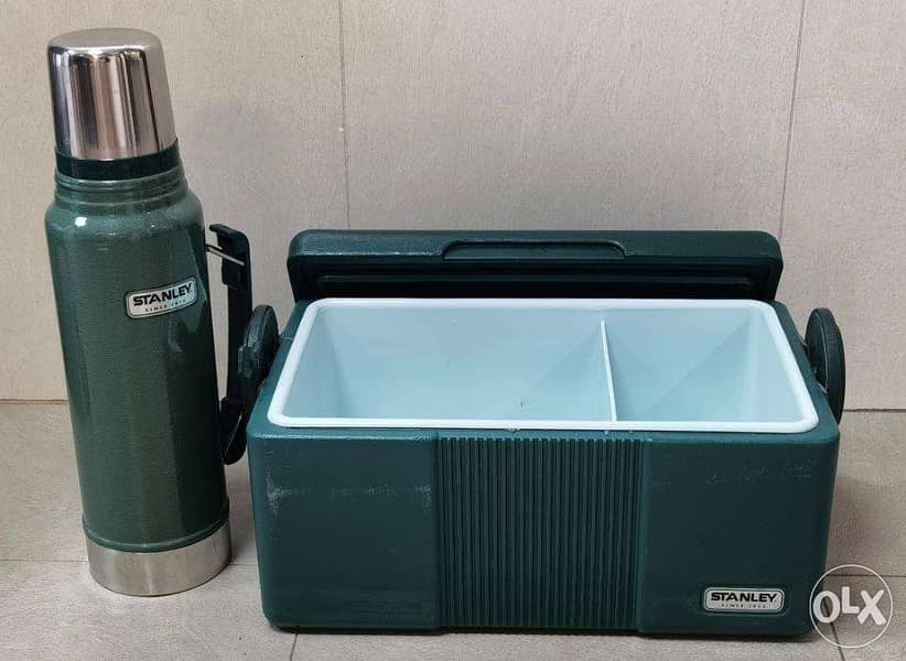 Stanley Cooler and Vacuum Flask combo 2