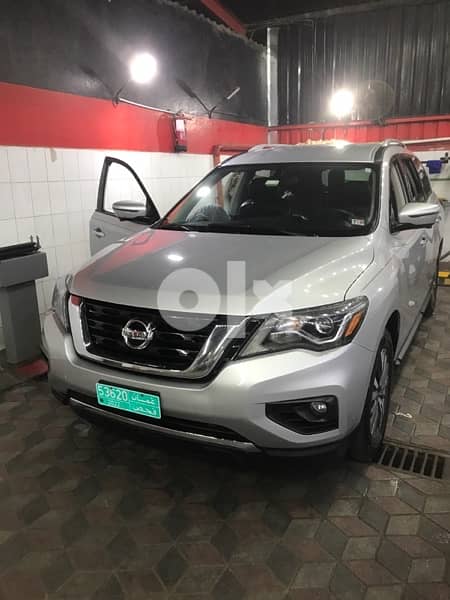 2018 pathfinder imported from USA 4WD with very low mileage 1