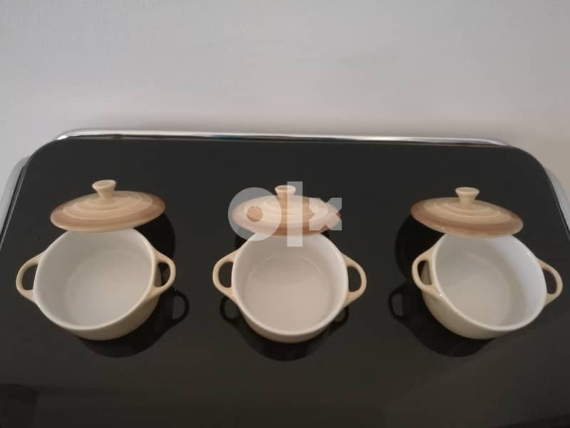 Oven Safe Small Serving Pots with Lids 3