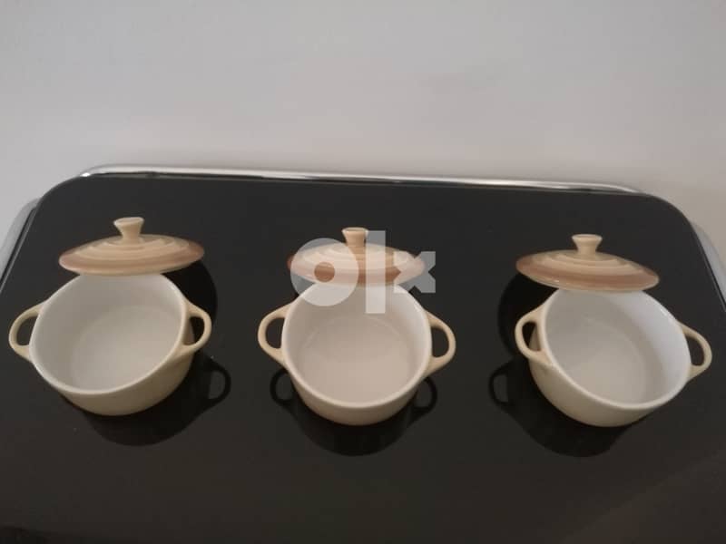 Oven Safe Small Serving Pots with Lids 5
