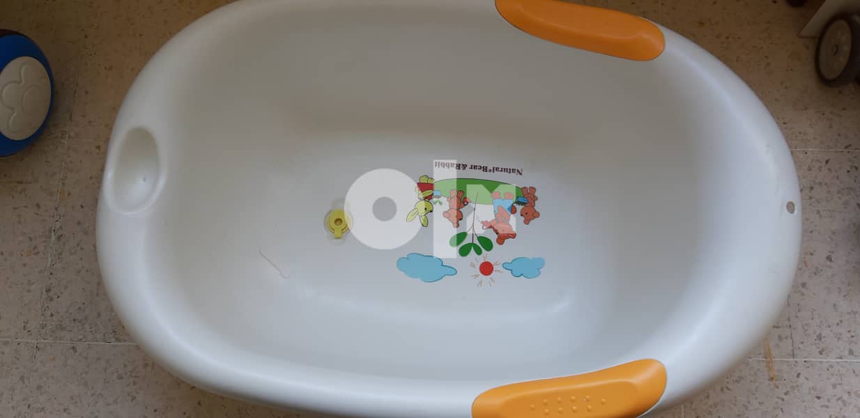 Baby bath tub 2