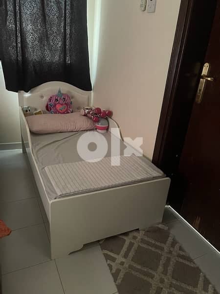 Kids bed for sale (150 x75) Bed and Mattress 2