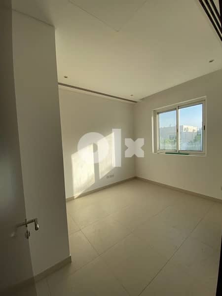 Villa for rent Al mouj with private pool 4 bedroom 17