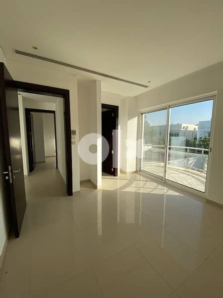 Villa for rent Al mouj with private pool 4 bedroom 18