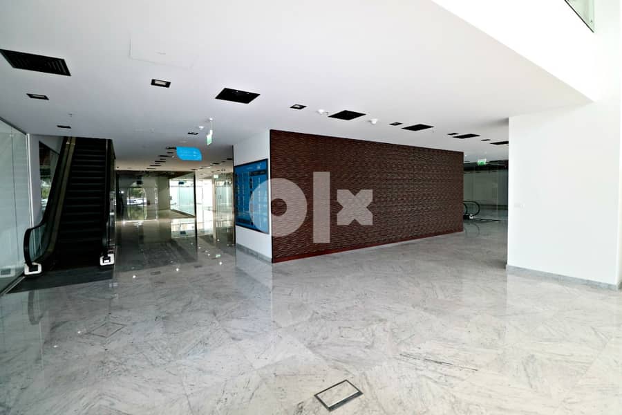 Offices for rent in Al Khuwair 4