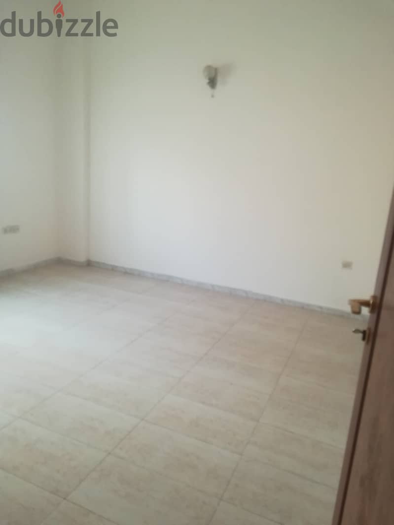 Al Khuwair ! 2 Bedroom With Majlis Specious Flat Near Jasmin Mall 9