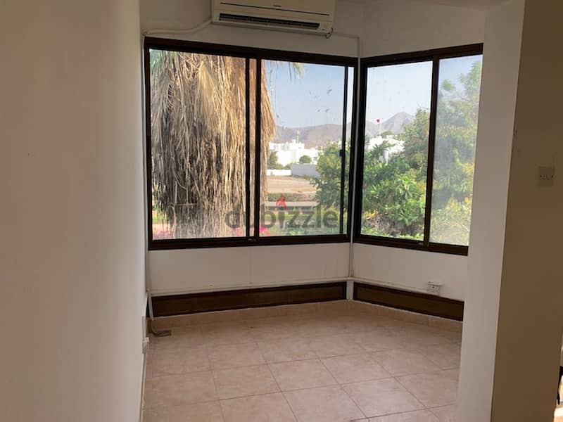 highly recommended 3+1 Bhk in shatti Qurum beach side 8