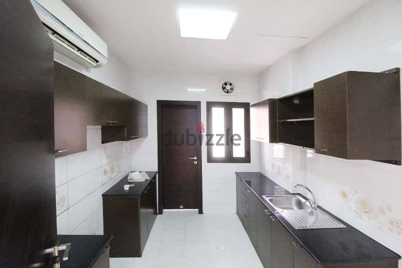 #REF725 (1MONTH FREE) 2BHK FLAT FOR RENT @ 210 RO IN MUTTRAH 4