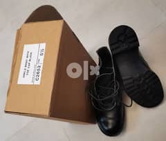 ankle shoes with tow cap size 8.5 0