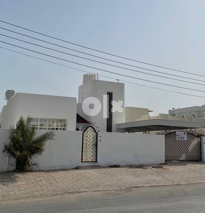 بيت للبيع في سوق الخوضHouse for sale in Souq Al Khoud