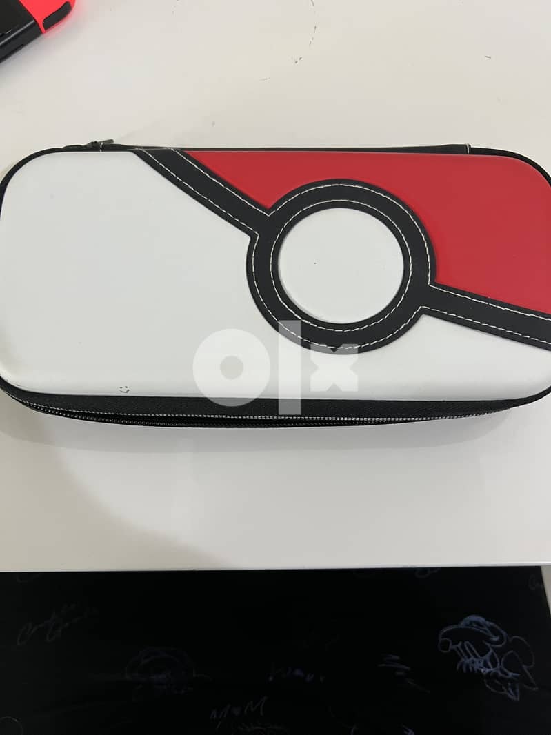 Nintendo switch. With red/blue joy con (2019 edition) 1