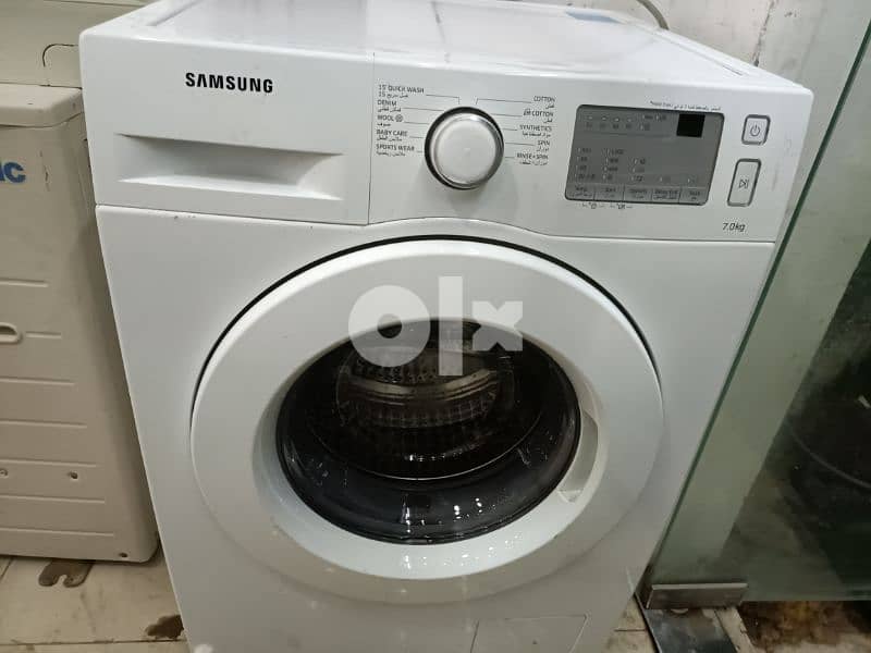 Samsung 6 kg front load washing machine in good condition 1