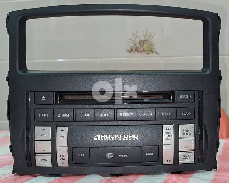 Original Rockford player for Pajero 2008/2009 model 1