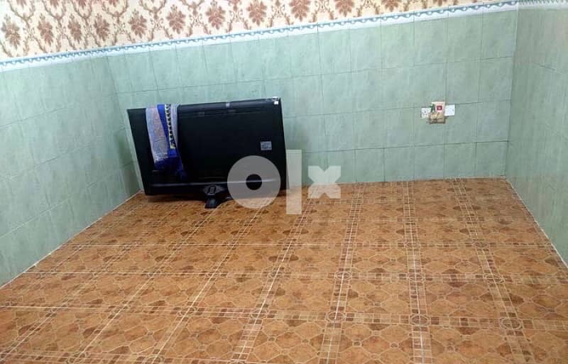 للبيع او الايجار منزل في الوادي الكبير for Rent 400 OMR 0