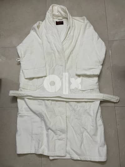 White Turkish Cotton Bathrobe new never used but its open