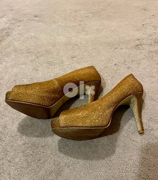 Ladies shoes 8