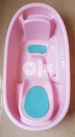 Bathtub OMR6 & shower cap OMR1