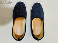 Ladies or Girl shoes