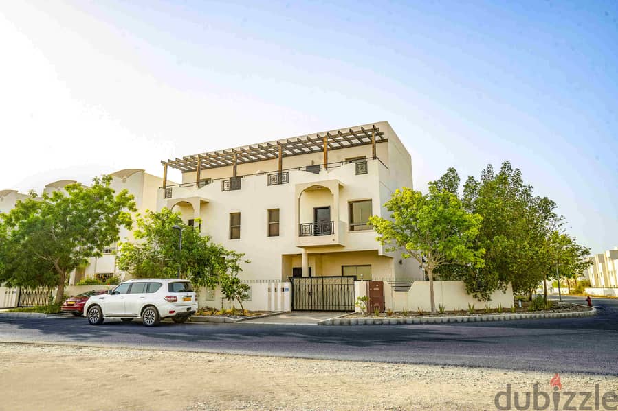 LUXURIOUS VILLAS FOR SALE! Talat Al Khoud 0