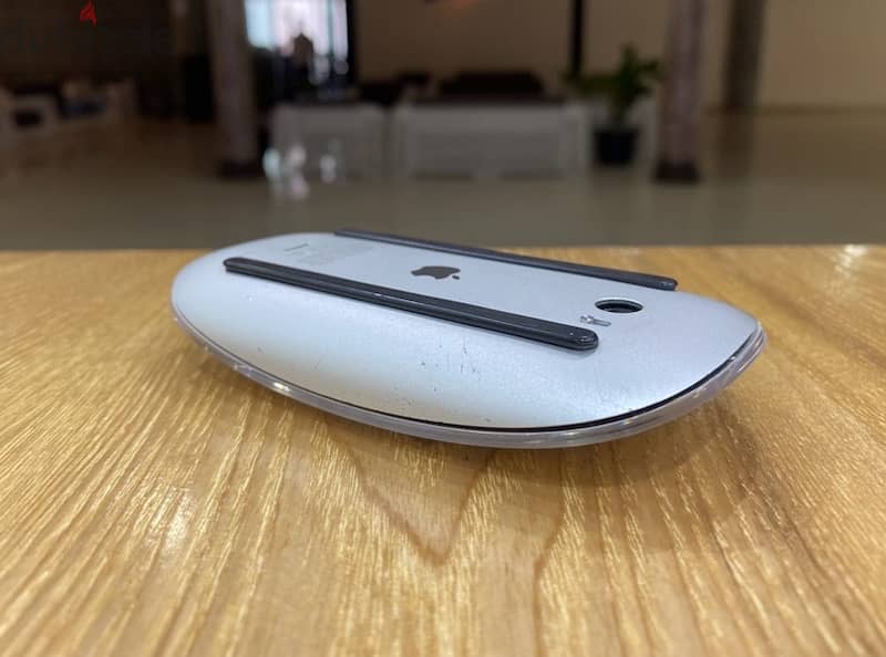 Apple Magic Mouse 2 - Silver Colour Perfect Condition Looks New 3