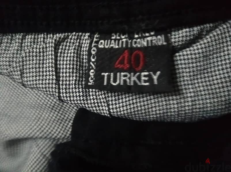 بنطلون جينز رجالي او حريمي بحالة ممتازة Men's or women's jeans 38 , 40 11