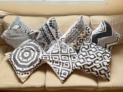 7 Pillows with covers