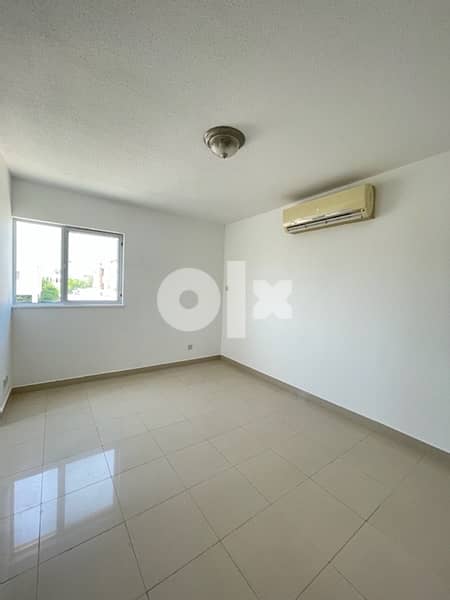 2 Bedroom Townhouse at MSQ with pool and gym 5