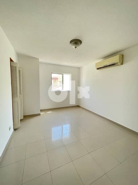 2 Bedroom Townhouse at MSQ with pool and gym 9