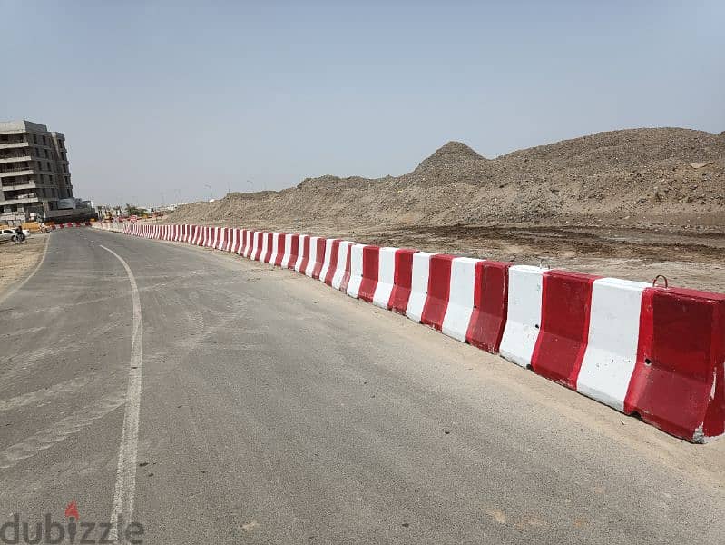 Temporary Concrete Safety Barriers for Rent 0