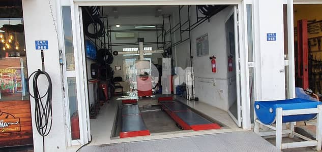 wheel Alignment machine and scissor lift  for sale