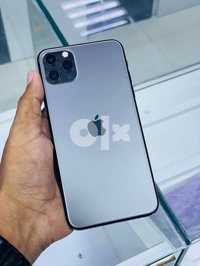 iPhone 11 Pro Max -256 GB Good device for sale