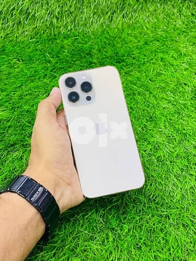 iPhone 13 pro -128 GB Admirable device at low price