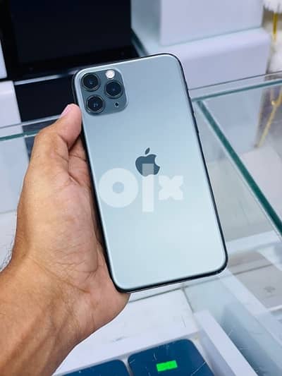 iPhone 11 Pro -64 apple warranty GB Fabulous great phone