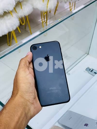 iPhone 7-128 GB Foremost fine phone