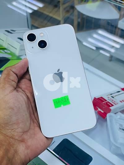 iPhone 13-256 GB Nice Condition Phone with apple warranty 17/523